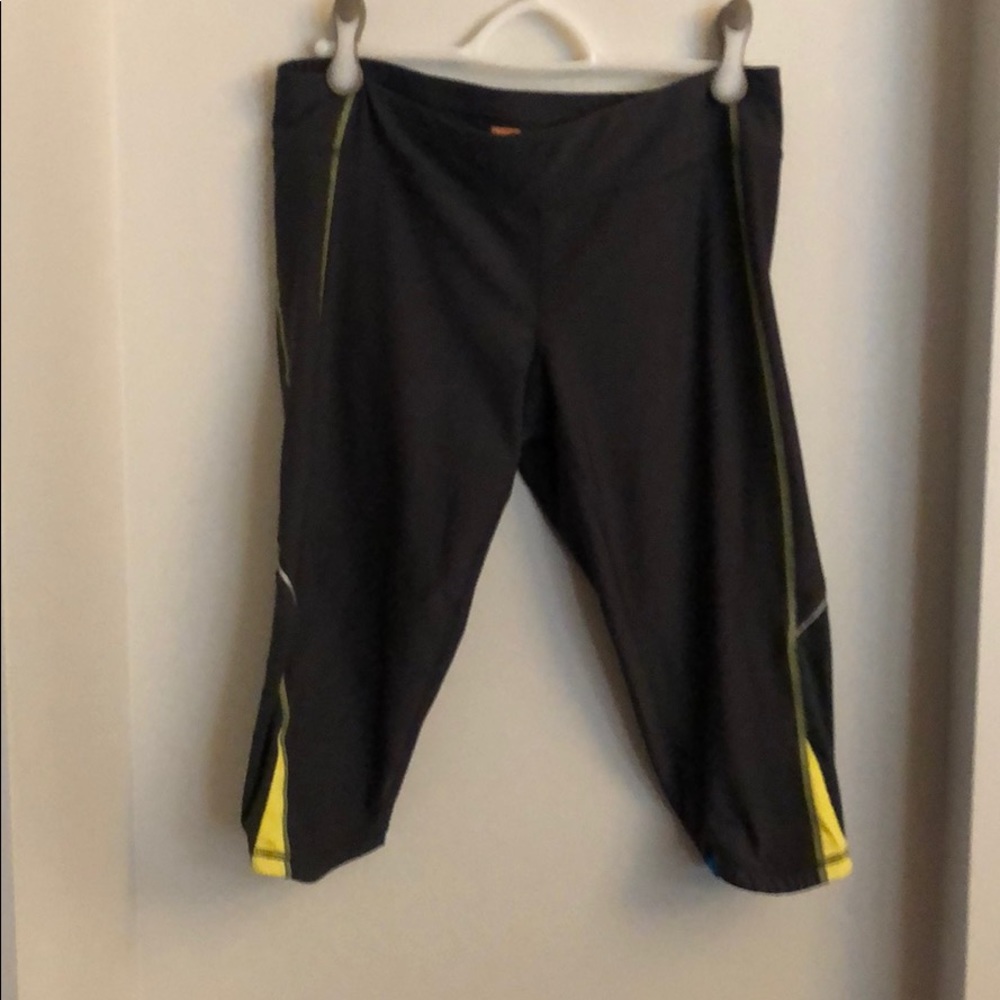 Lucy tech crop pant